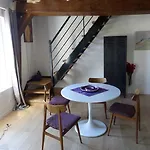 La Cachette De * La Roche-Guyon